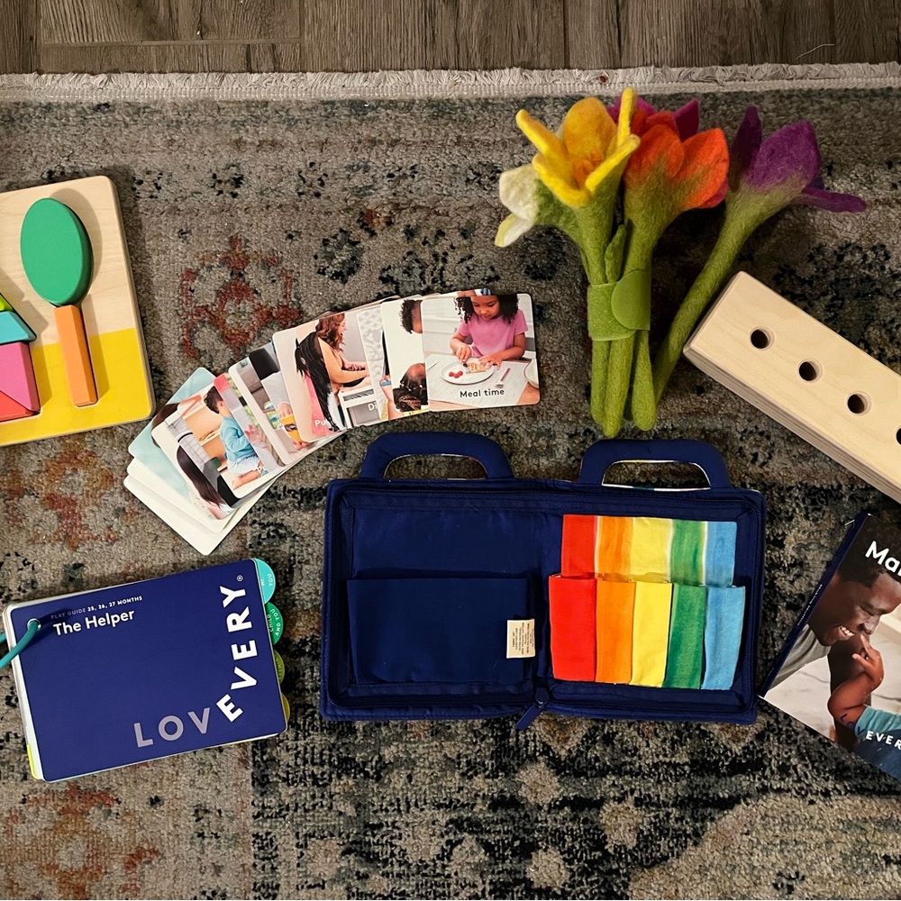 Lovevery The Helper Play Kit